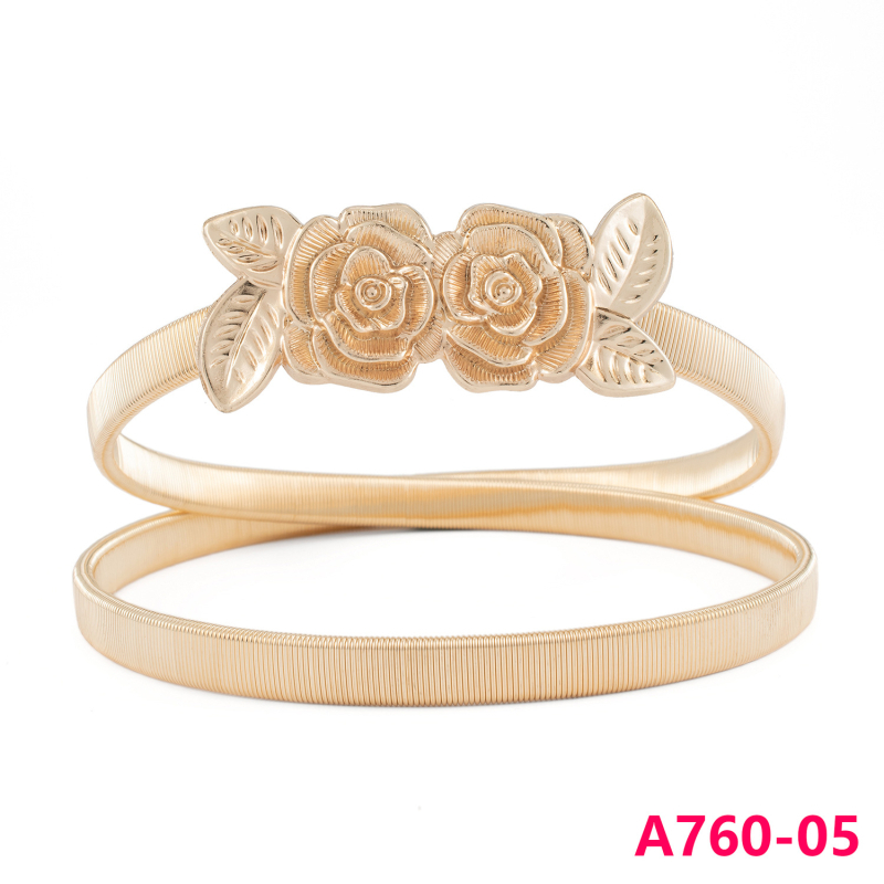 Trendikas naiste vöökett hulgimüügist. Uus mitmekülgne moodne vööaksessuaar. Tekstuuriga dekoratiivne naiste vöö.