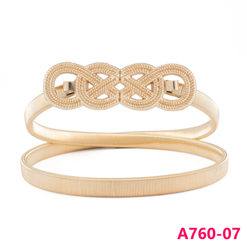 Trendikas naiste vöökett hulgimüügist. Uus mitmekülgne moodne vööaksessuaar. Tekstuuriga dekoratiivne naiste vöö.