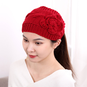 Φθινόπωρο και χειμώνα ζεστό πλεκτό μάλλινο καπέλο με κορδέλα μαλλιών με λουλούδια, κάλυμμα κεφαλής λευκή γυναικεία κορδέλα μαλλιών