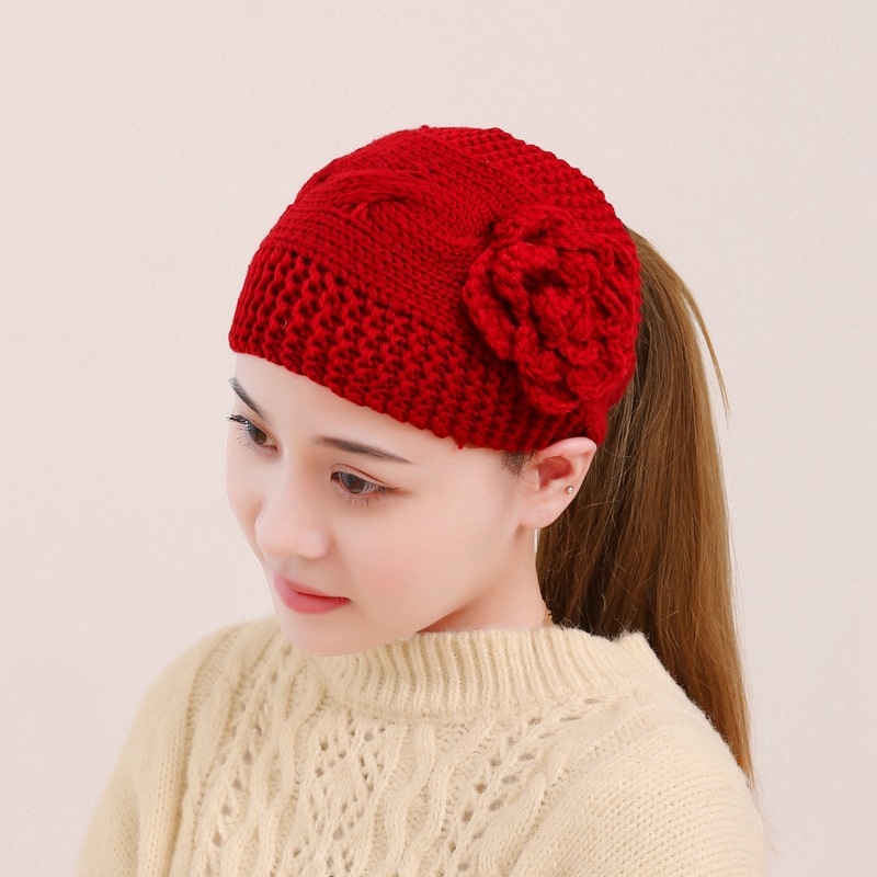 Sügis-talvine soe kootud villane juuksepaelmüts lilleline juuksepael peakatte kate valge juustega peapael naistele