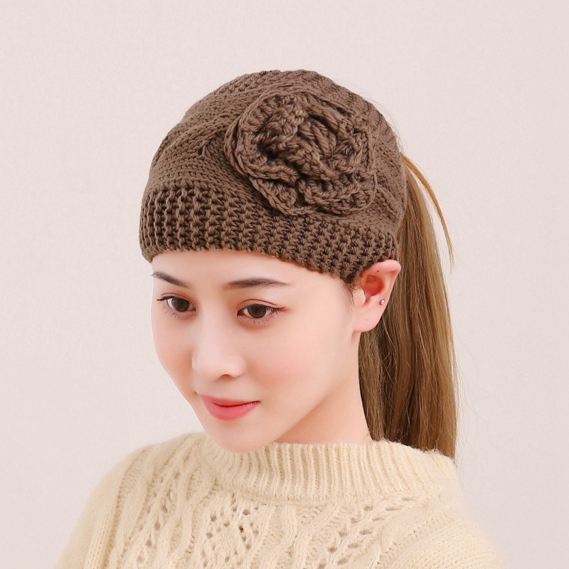 Sügis-talvine soe kootud villane juuksepaelmüts lilleline juuksepael peakatte kate valge juustega peapael naistele