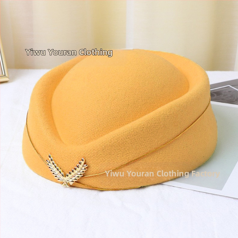 Stjuardessi müts, daamide barett, vastuvõtu etiketi müts, väike trummiorkester, Briti lavaesinemise müts