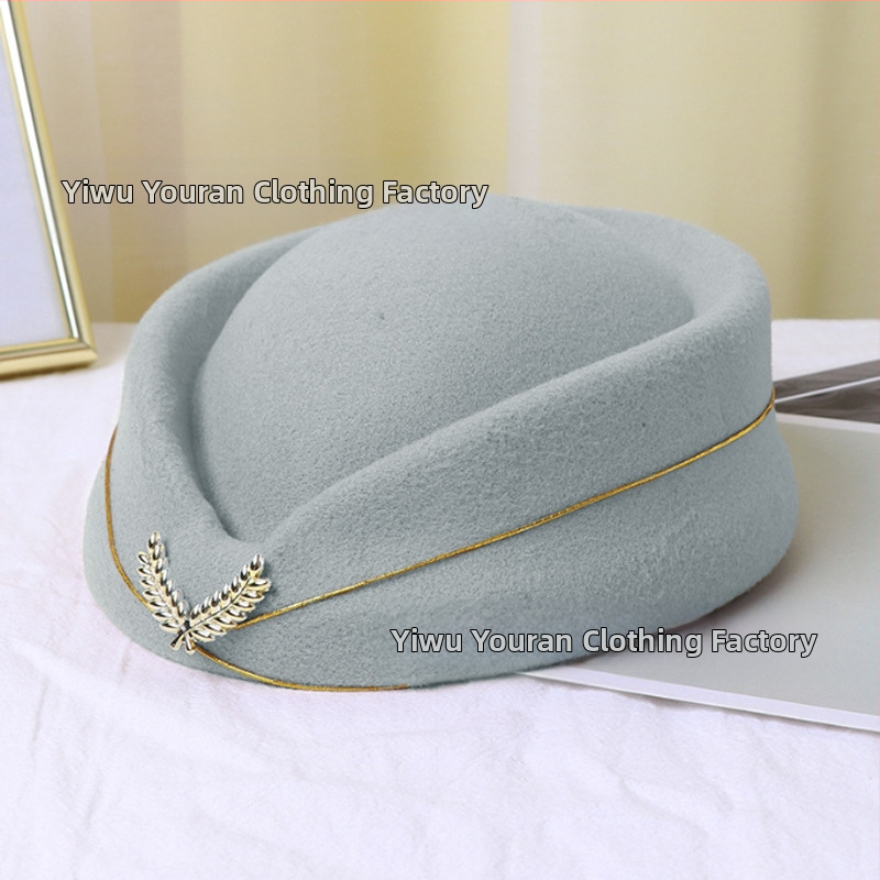 Stjuardessi müts, daamide barett, vastuvõtu etiketi müts, väike trummiorkester, Briti lavaesinemise müts