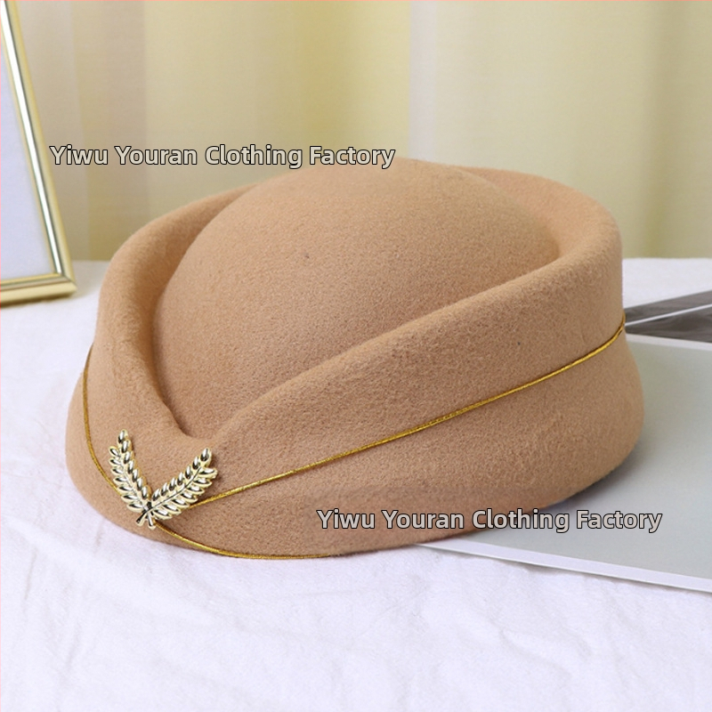 Stjuardessi müts, daamide barett, vastuvõtu etiketi müts, väike trummiorkester, Briti lavaesinemise müts