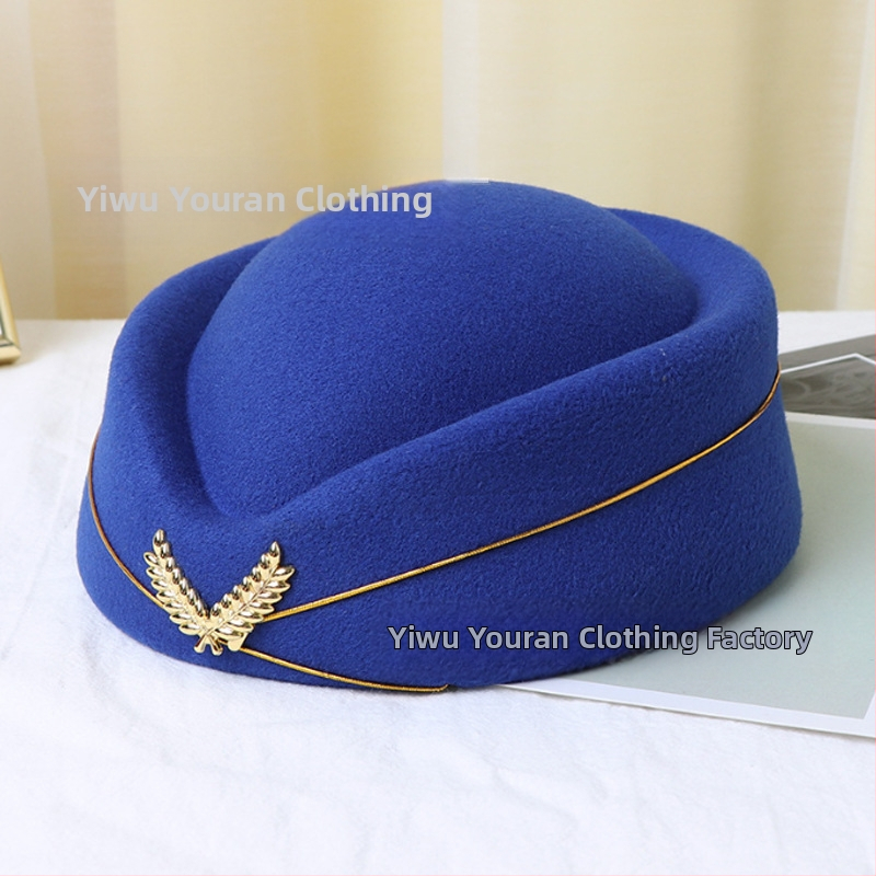 Stjuardessi müts, daamide barett, vastuvõtu etiketi müts, väike trummiorkester, Briti lavaesinemise müts