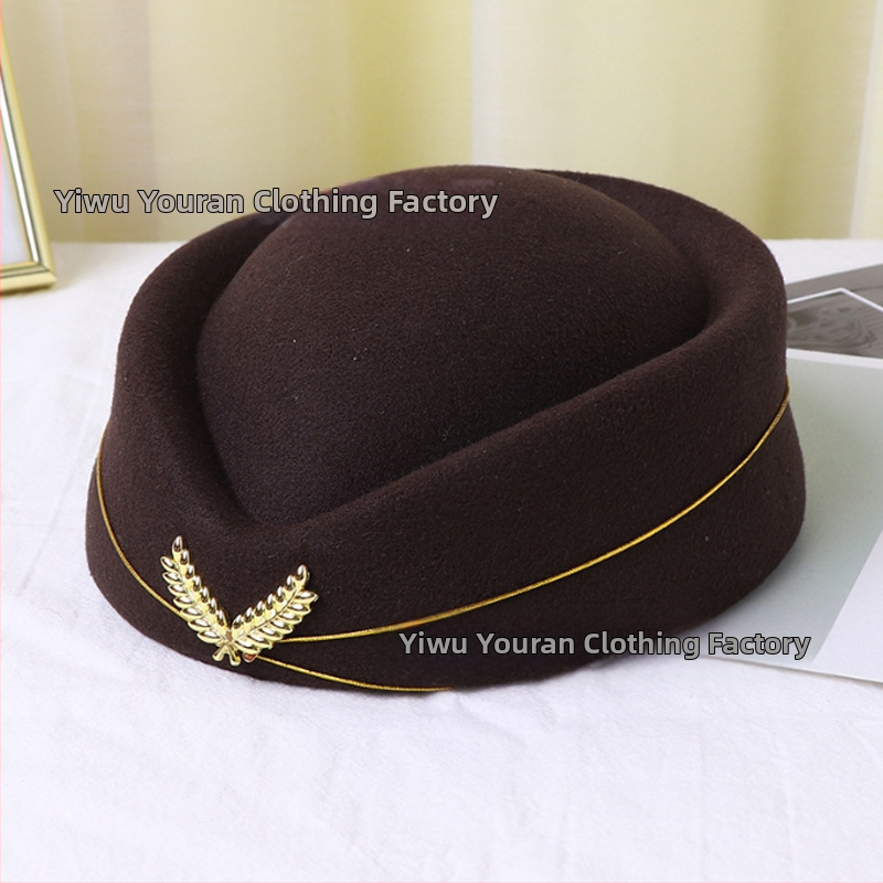 Stjuardessi müts, daamide barett, vastuvõtu etiketi müts, väike trummiorkester, Briti lavaesinemise müts