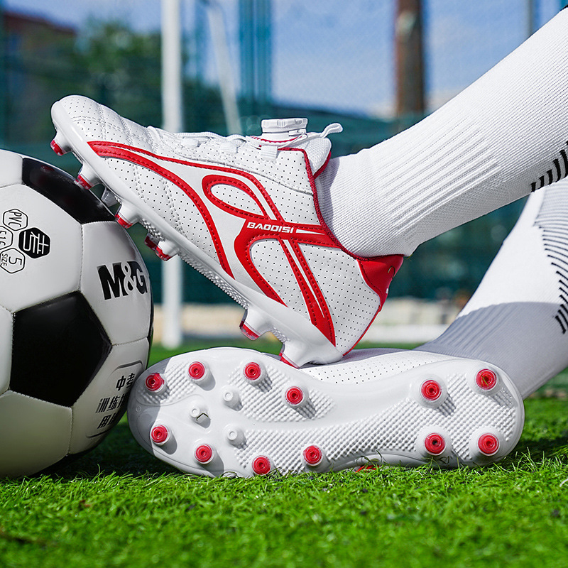 Jaunas bērnu futbola apavi studentiem zēniem TF sasmalcinātu nagu rotējošas sprādzes sieviešu treniņu apavi pārrobežu mākslīgā zāliena futbola apavi
