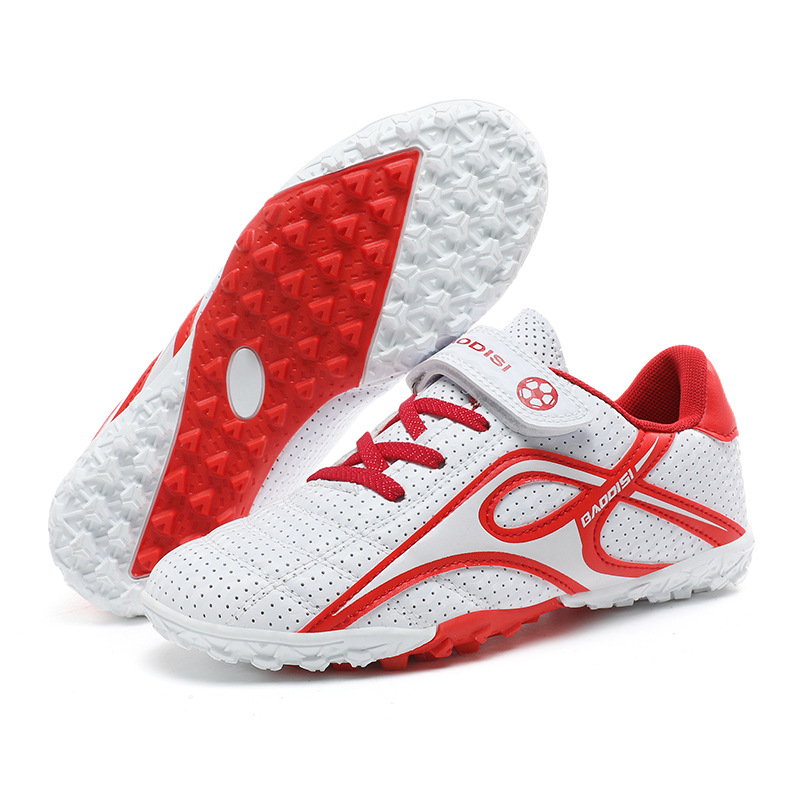 Jaunas bērnu futbola apavi studentiem zēniem TF sasmalcinātu nagu rotējošas sprādzes sieviešu treniņu apavi pārrobežu mākslīgā zāliena futbola apavi