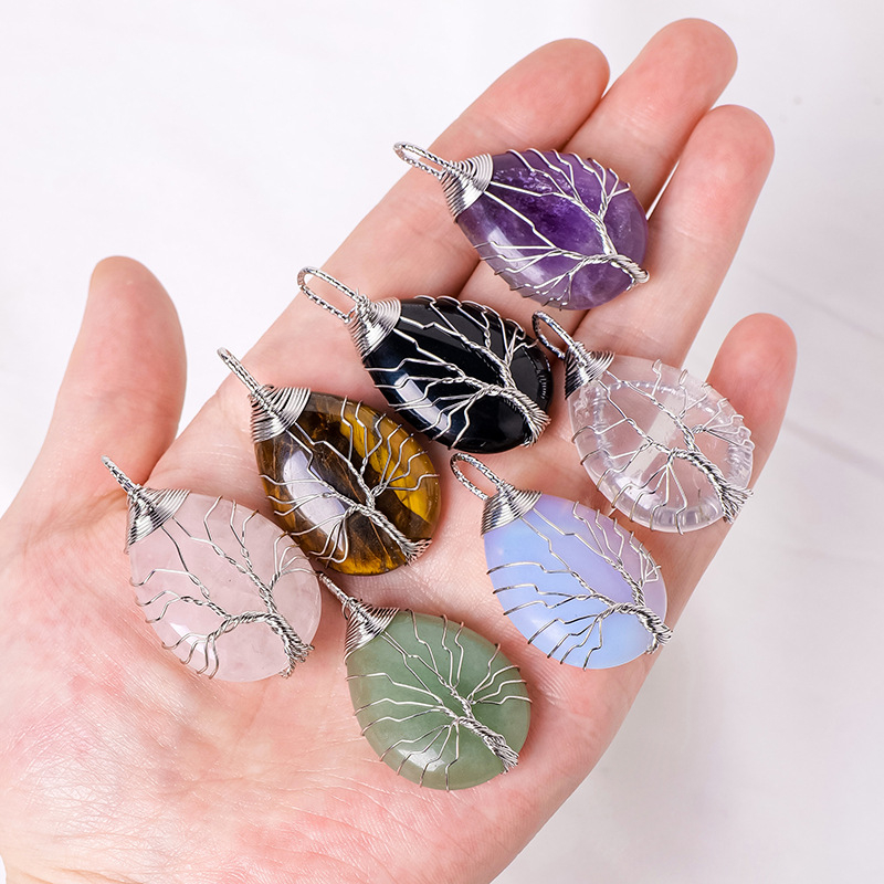 Tarptautinis karšto pardavimo natūralaus krištolo gyvybės medžio vandens lašo šilko pakabukas rankomis austas energijos akmens vėrinys papuošalų didmeninė prekyba