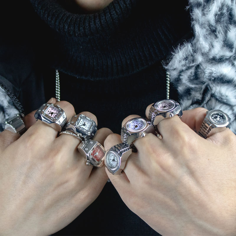 Sat u obliku prstena s kućištem od legure, unisex, kvarcni mehanizam, nerđajući čelik narukvica, kružni brojčanik promjera 19 mm, debljina 8 mm, opušten stil