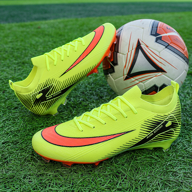 Nauji „Cross-Border Assassin 16“ vyriški futbolo bateliai, skirti pasaulio taurės žaidimams, austi žolės treniruočių bateliai, žemai iškirpti, ilgi dygliuoti.