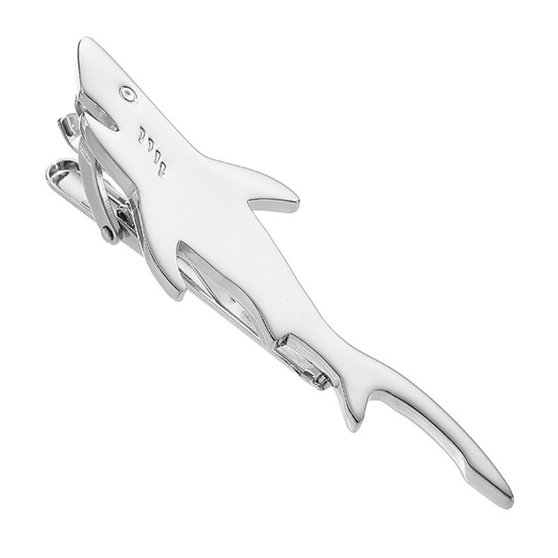 Įrėminti mieli aukštos kokybės vyriški ir moteriški kaklaraiščių segtukai, madingi ir universalūs ryklio formos kryžminiai segtukai, gryno vario eksporto kaklaraiščių segtukai, didmeninė prekyba