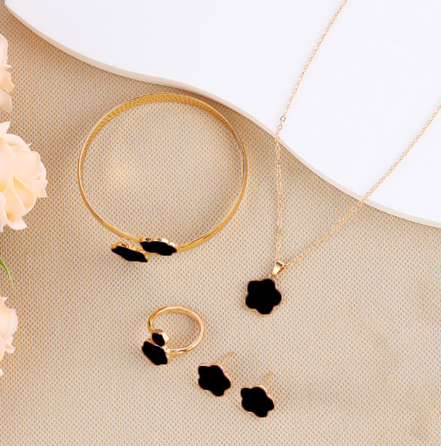 Bijuterii noi pentru femei, cu cinci frunze de flori, la modă, norocoase, costum transfrontalier, colier, brățară, cercei, costum pentru femei