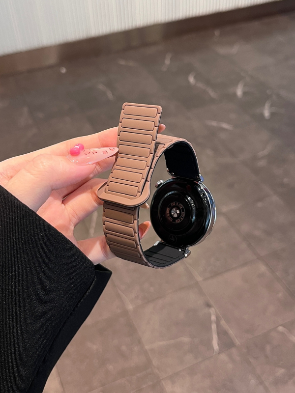 Sobib Huawei Gt5, Samsung Watch7, Xiaomi S4, Garmini kolme helmega silikoonist magnetiline tööriiete kellarihm 22 mm