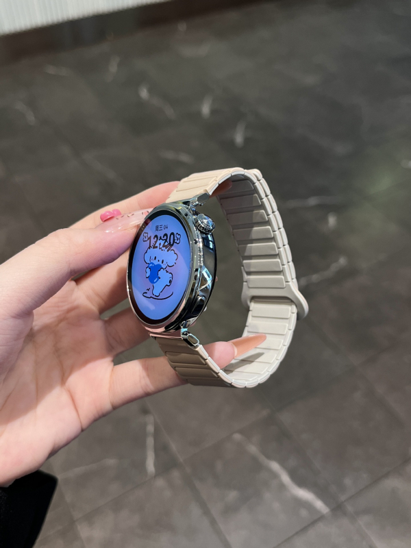 Sobib Huawei Gt5, Samsung Watch7, Xiaomi S4, Garmini kolme helmega silikoonist magnetiline tööriiete kellarihm 22 mm