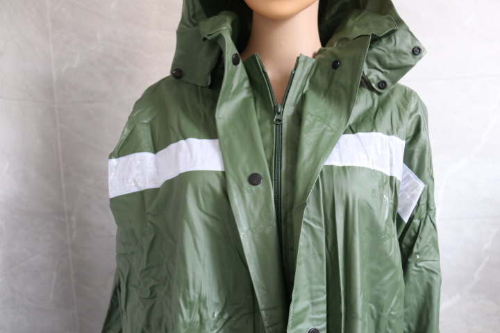 Sustorintas lietaus neperšlampamas lietpaltis ir kelnės, dviračio lietaus pončas, motociklo lietpaltis pristatymo motociklininkams, nepralaidus perpjautas lietpaltis