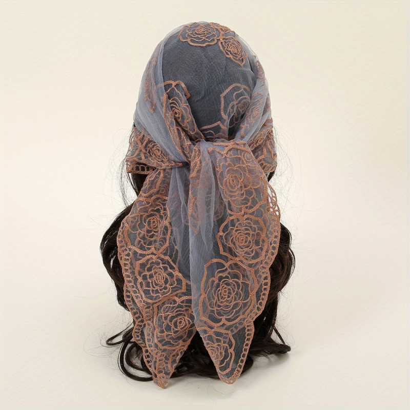 2025. aasta piiriülene uus Euroopa ja Ameerika 31.5 elegantne hingav taskurätik-sall 31.5 pitsilise lillemustriga