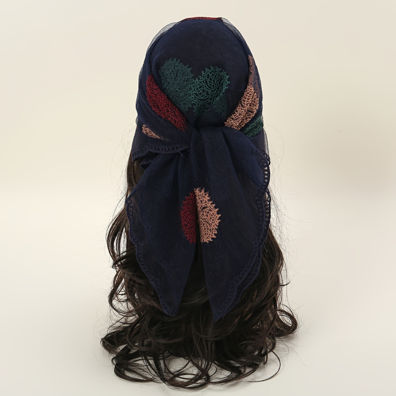 2025. aasta piiriülene uus Euroopa ja Ameerika 31.5 elegantne hingav taskurätik-sall 31.5 pitsilise lillemustriga