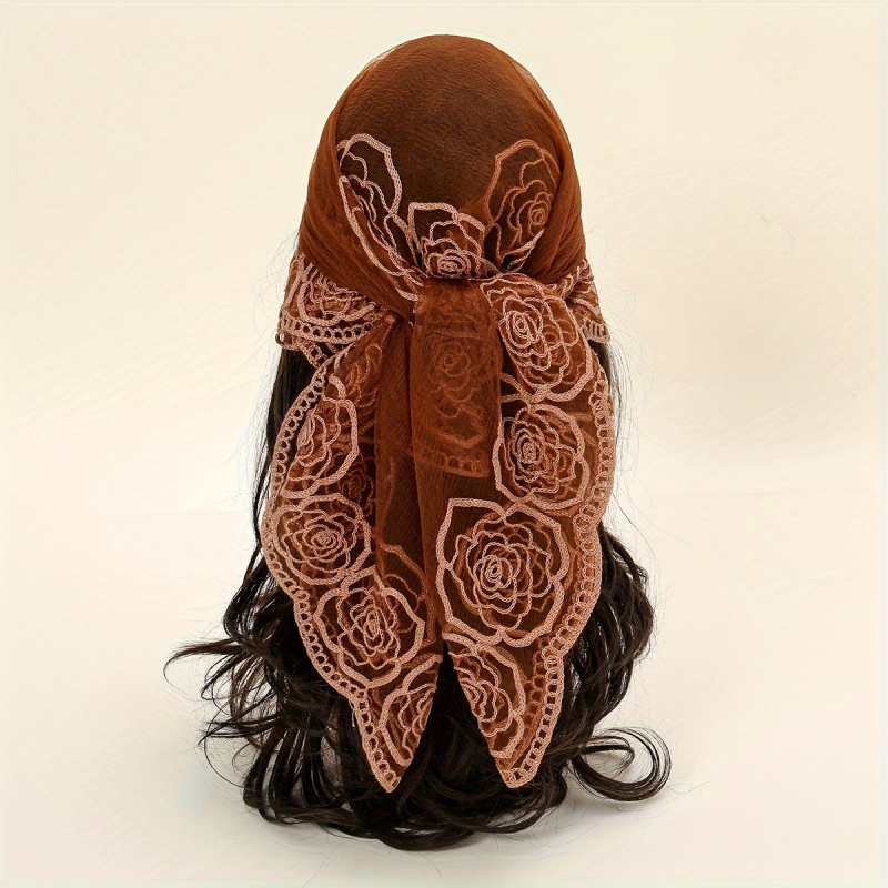 2025. aasta piiriülene uus Euroopa ja Ameerika 31.5 elegantne hingav taskurätik-sall 31.5 pitsilise lillemustriga