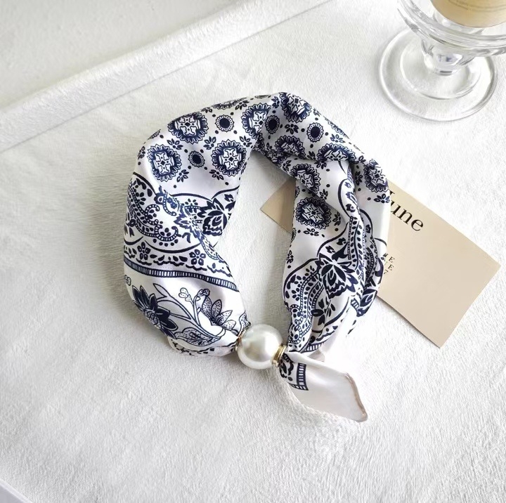 2025 m. pavasario ir vasaros naujas perlų vėrinys su magnetine sagtimi, tingiu kaklu, dengiantis kaklą, raktikaulio grandinėlės raštas, šilkinis šalikas