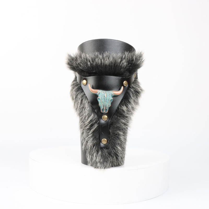 Meeste keskaegsed rõivad, otseülekanne, üle piiri, Amazoni kunstkarusnahast ühe õlaga viikingikarusnahast sall, õlapadja