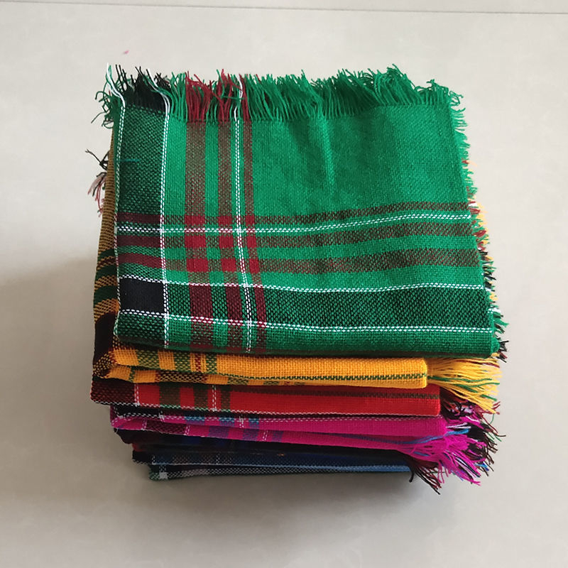 Ketverto galvos apdangalas moterims vidutinio ir pagyvenusio amžiaus Baotou keturių metų laikų megztas kvadratinis šalikas kaimo senamadiškas kibernetinis raudonas spektaklis šiltas močiutės šalikas