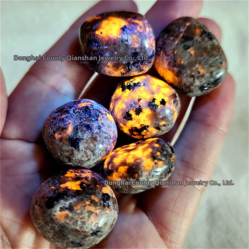 Natūralus liepsnos akmuo, riedantis akmuo, didelių dalelių krištolinis akmuo, biuro dekoravimas, akvariumo apželdinimas, parduotuvės dugnas, rankdarbių papuošalai