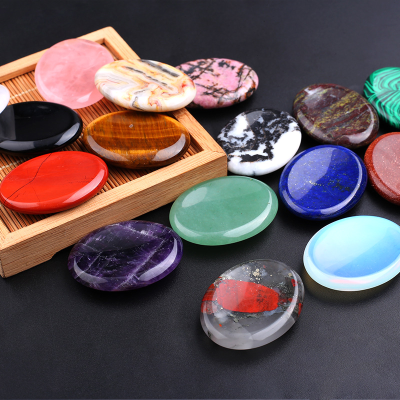 Директна доставка от фабриката на нефритен кристал, персонализиран камък за декомпресия на тревога, масажен декомпресионен камък с форма на палец, остъргващ пръст, камък за палец