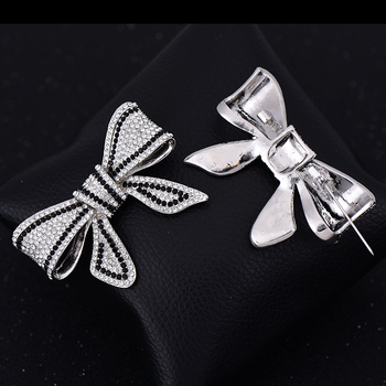 Танг Циен, брошка с диамантена панделка от черно-бяла сплав, облекло, универсална яка, копринен шал, катарама