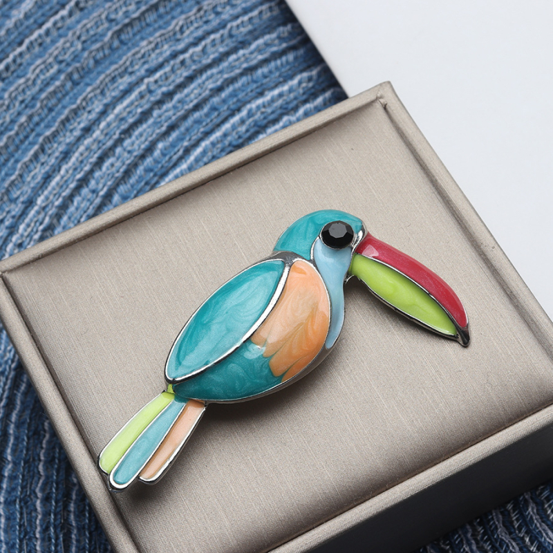 Европейски и американски преувеличени сладки цветни папагали Peco Peco брошка женски мъжки дизайн костюм трансгранични експлозии корсаж