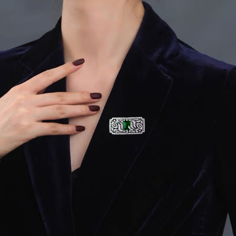 Елегантна геометрична медална брошка в дворцов стил, прости елегантни аксесоари с висок смисъл, унисекс аксесоари за облекло, мода