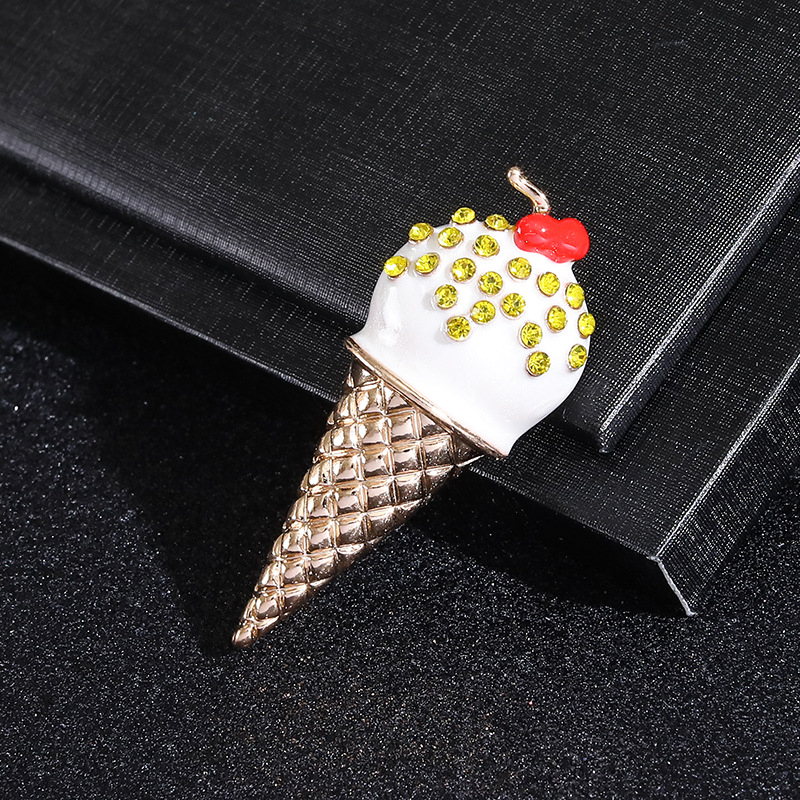 Furnizare directă din fabrică, broșă cu înghețată de con de cireșe, drăguță, simplă, rafinată, versatilă, accesorii vestimentare din seria de fructe