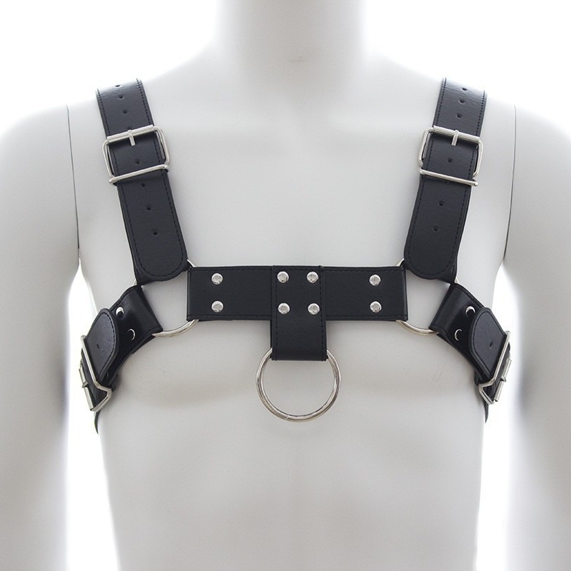 Naujas pankų alternatyvus vyriškas odinis krūtinės diržas, skirtas visų rungtynių našumui, komplektuojamas su pečių diržu, yra sandėlyje, tiesiogiai urmu.