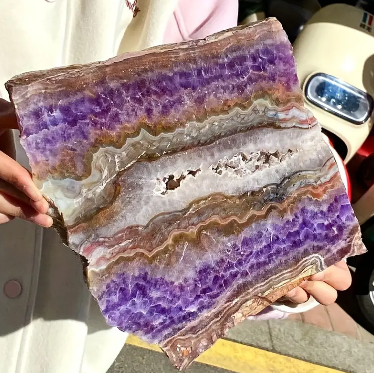 Natūralaus ametisto agato griežinėliai, ametisto kraštovaizdžio akmens papuošalai, natūralaus krištolo agato griežinėliai, didmeninė prekyba.