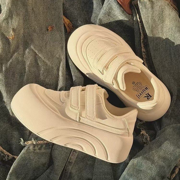 Nove slatke, debele, ležerne bijele tenisice za žene za proljeće/ljeto 2025., nišne mokasine s debelim potplatom i čičkom za povećanje visine