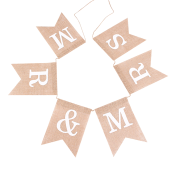 Vestuvių sužadėtuvių fonas Vestuvių vakarėlio dekoravimas Vyniotinis su audeklu Kregždės uodegos vėliava Pasiūlymo scenos išdėstymas Reklaminė juosta Vėliava