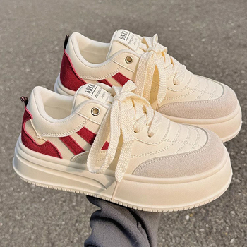 Λευκά παπούτσια με χοντρή σόλα για γυναίκες Άνοιξη και καλοκαίρι 2025 Νέα κομψά, ευέλικτα παπούτσια Bread για γυναίκες, αναπνεύσιμα, niche, casual, αθλητικά παπούτσια με μεγάλα δάχτυλα