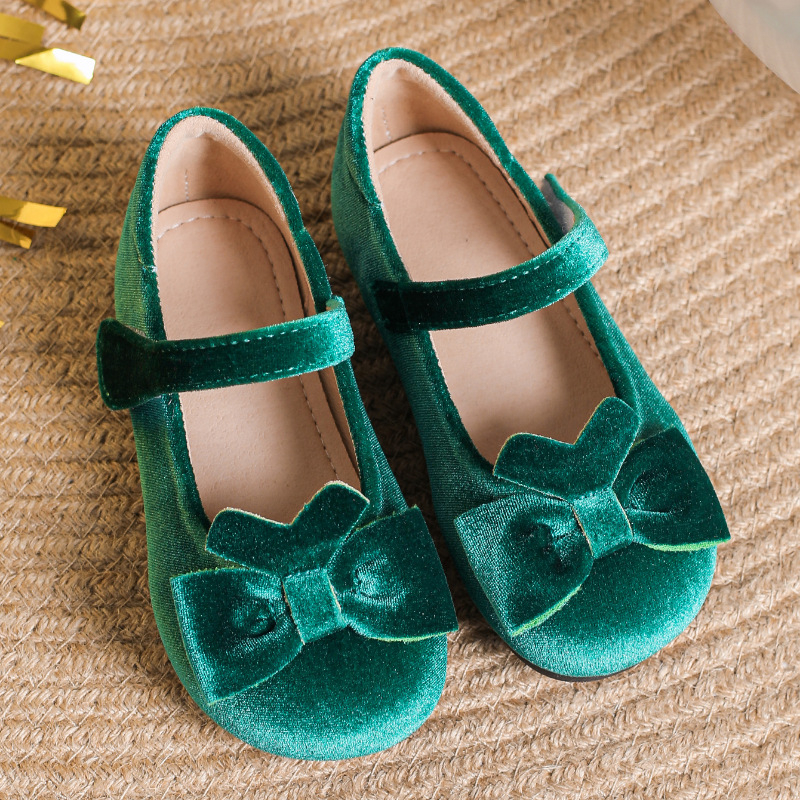Cross-Border meiteņu apavi bērnu princeses 2025. gada jaunās zaļās baleta kurpes mazai meitenei ar modernu mīkstu zoli