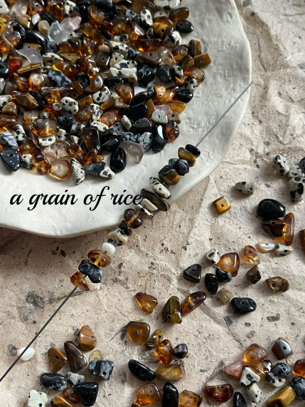 Jesenski i zimski Maillard boja miješane boje prirodnog šljunka kroz rupu DIY ručno izrađena perlasta narukvica ogrlica materijal pribor