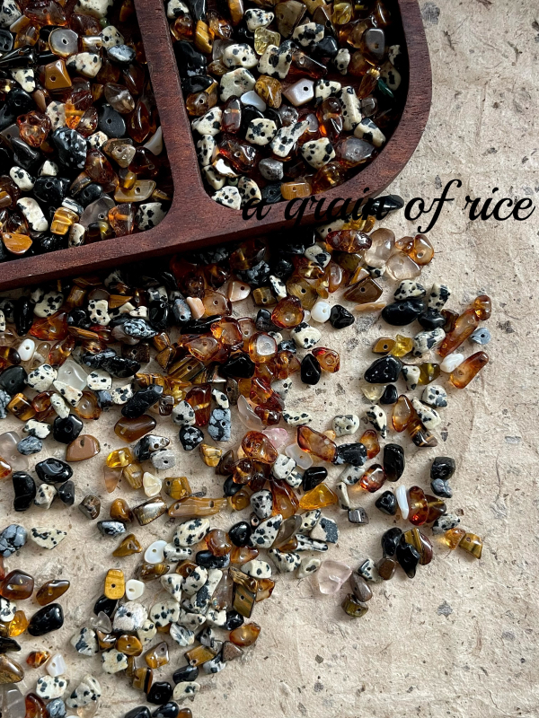 Jesenski i zimski Maillard boja miješane boje prirodnog šljunka kroz rupu DIY ručno izrađena perlasta narukvica ogrlica materijal pribor