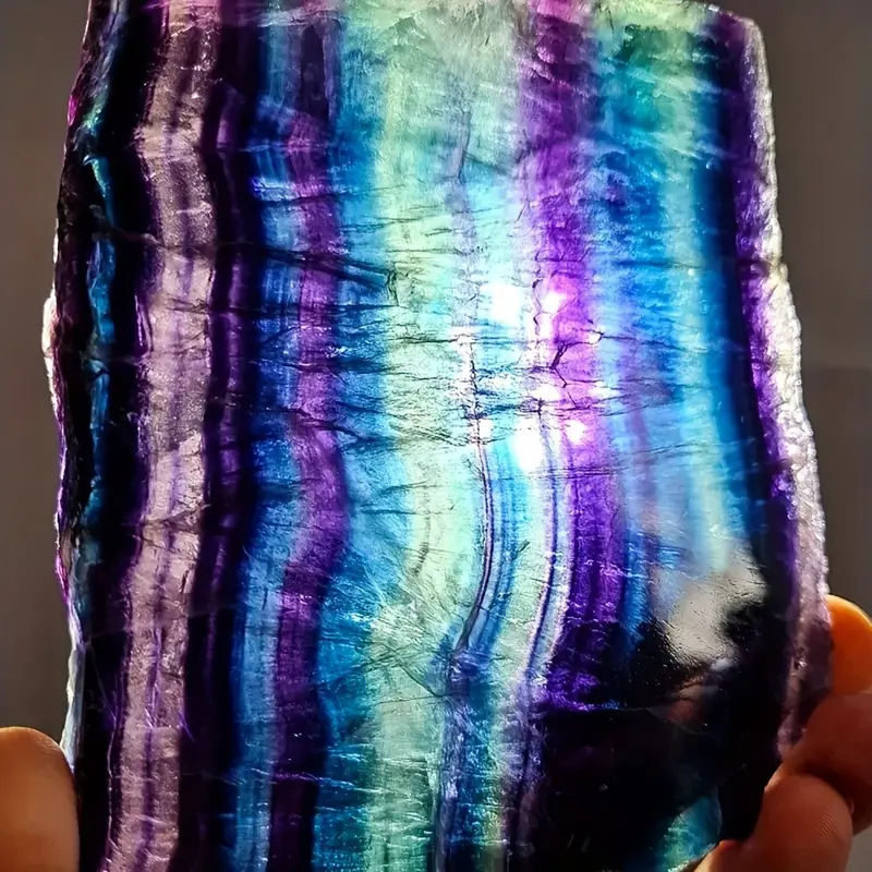 Natūralūs kristalai, fluorito griežinėliai, papuošalai, neapdorotas mineralas, įvairiaspalvis fluoritas, neapdoroto akmens griežinėliai, mineralų pavyzdžiai, namų dekoras, įvairiaspalviai mineralai