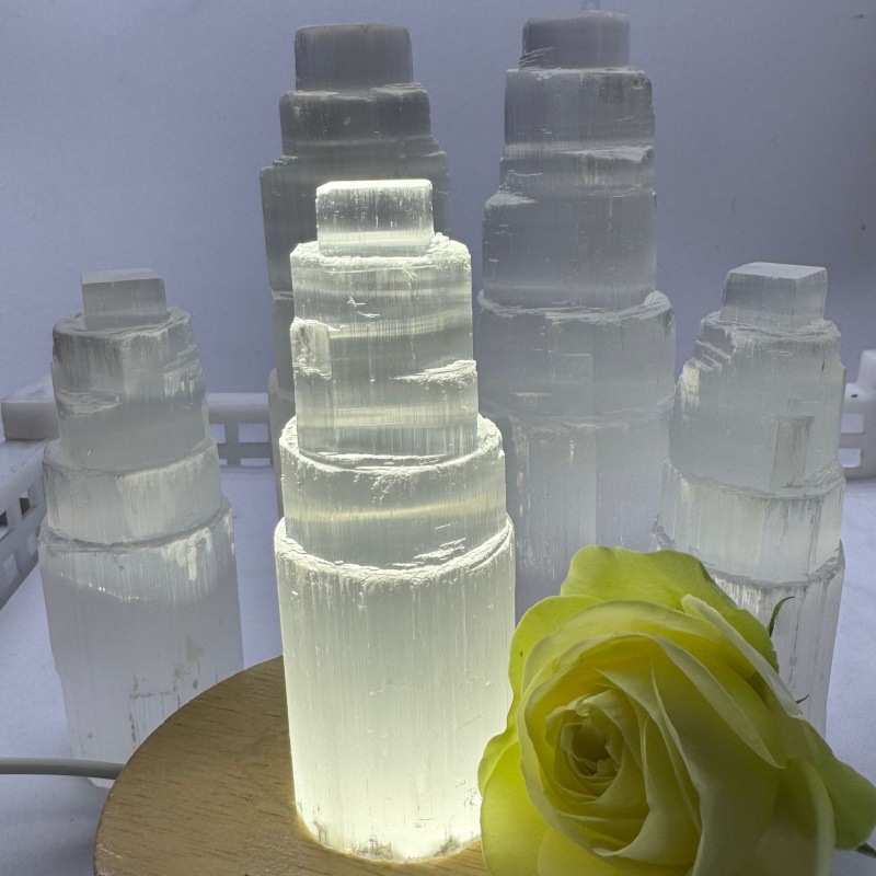 Кула от естествен кристал Amazon трансгранична кула от нитритни кристали прозрачна гипсова кула геометрични кристални орнаменти