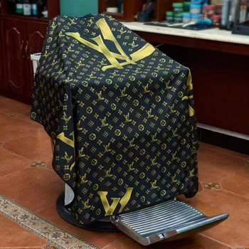 Jauna stila pagarināta frizētavas matu griešanas lupatiņa ar apdrukātu audumu, nelīpoši mati, antistatiska augstas klases matu griešanas lupatiņa