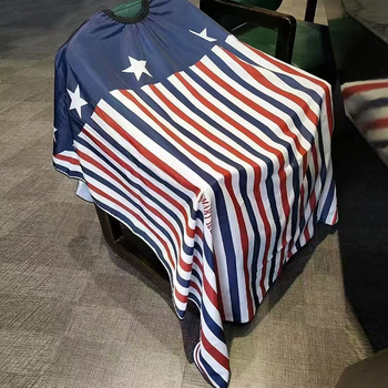 Jauna stila pagarināta frizētavas matu griešanas lupatiņa ar apdrukātu audumu, nelīpoši mati, antistatiska augstas klases matu griešanas lupatiņa