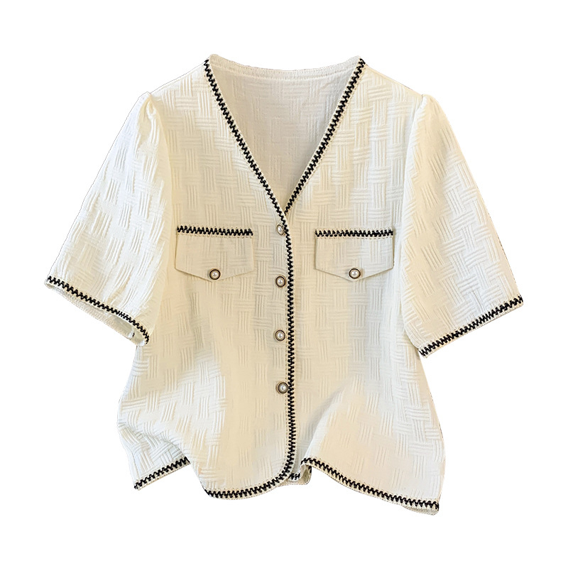 Pliusinių dydžių moteriški drabužiai 2024 m. vasarai. Nauji madingi viršutiniai drabužiai apkūnioms merginoms, ploni, elegantiški trumpomis rankovėmis moteriški drabužiai.