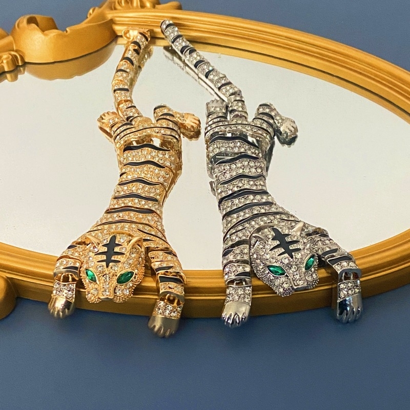 „Zhonggu“ vintažiniai papuošalai, sunkiosios pramonės gyvūnų sagė, prabangi deimantais įterpta rankų darbo aliejumi lašanti gyvūnų mados tigro sagė