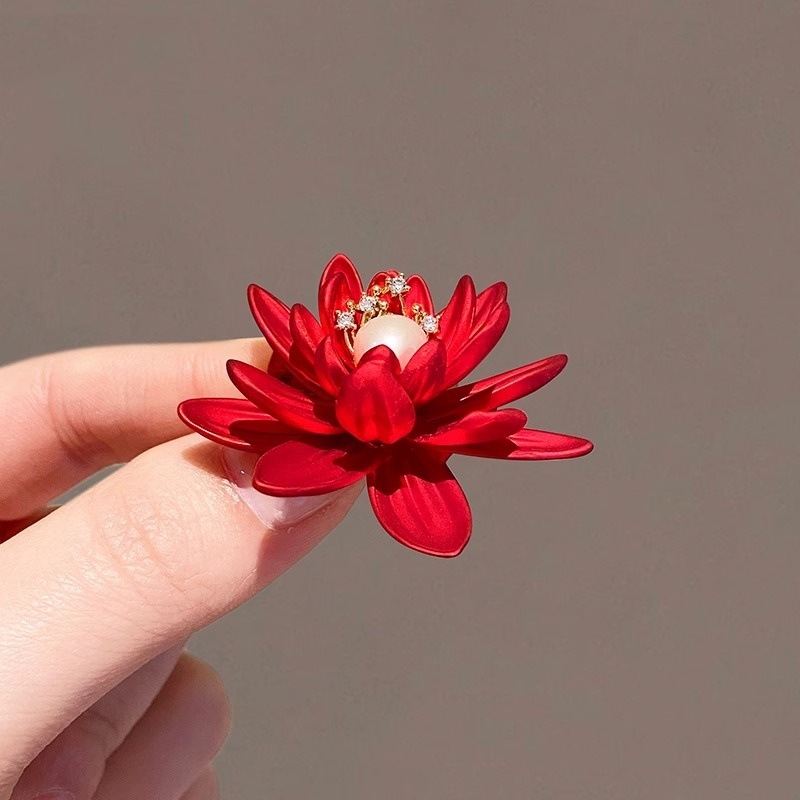 Kiniško stiliaus šventinė raudonų gėlių sagės dizaino lotoso perlų korsažo suknelės kostiumo nišinių segtukų aksesuarai