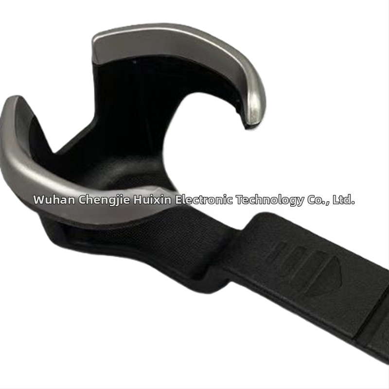 52124622 Tarpvalstybinė 2017–2022 m. „Chevrolet S10 Colorado Trailblazer“ vandens puodelio laikiklio paraiška