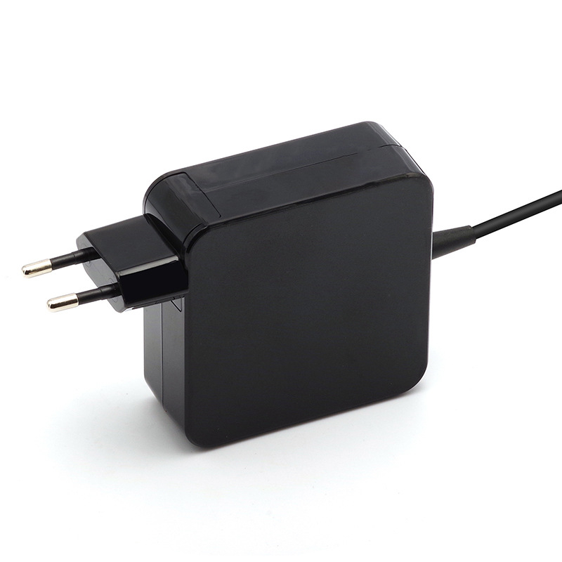 Gamintojai, prekiaujantys didmeninėmis jaunimo kompiuterių nešiojamaisiais įkrovikliais su didelės galios greituoju įkrovimu ir įvairiomis nešiojamųjų maitinimo šaltinių specifikacijomis.