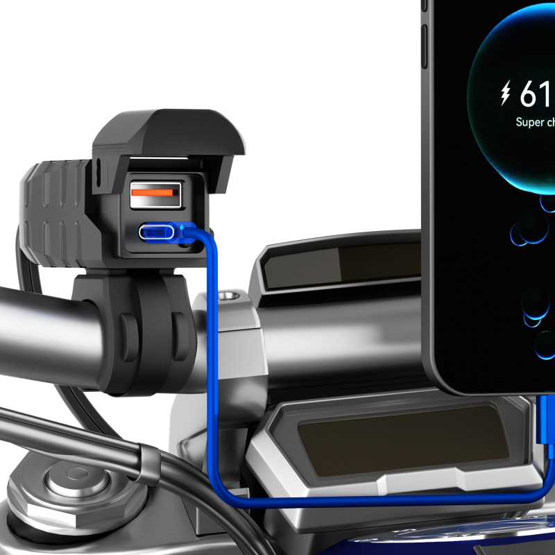 Motociklo mobiliojo telefono įkroviklis su mini jungiklio ekrano apšvietimu, Pd itin greitas įkrovimas, atsparus vandeniui, išmanusis ekranas